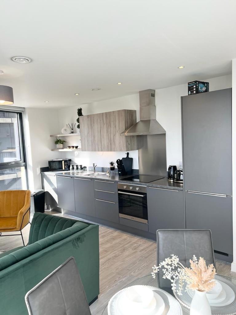 Apartment Luxury 2 Bed With View Manchester